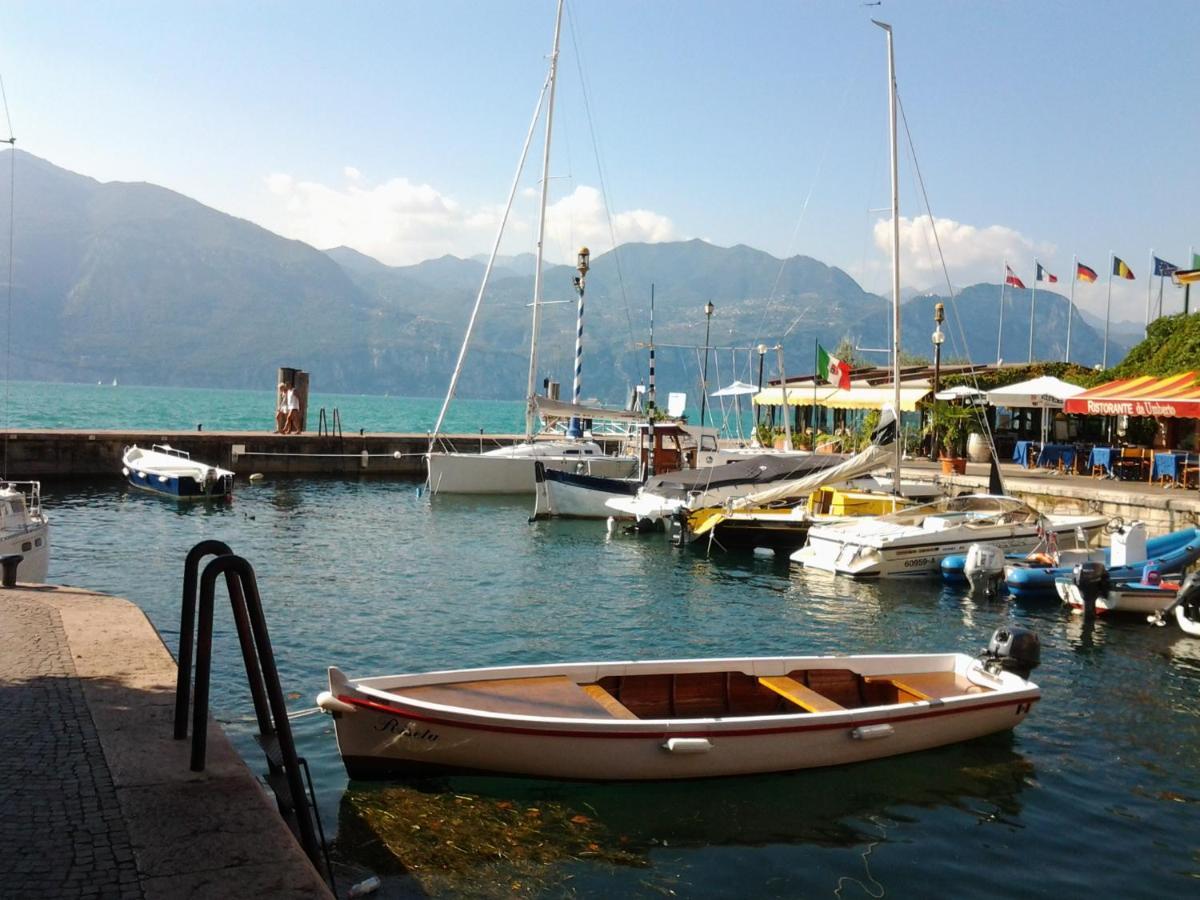 Hotel Danieli La Castellana Lago Di Garda Brenzone sul Garda Exteriör bild