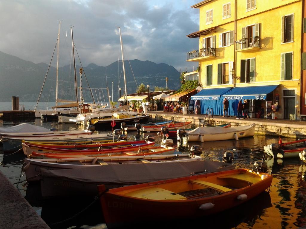 Hotel Danieli La Castellana Lago Di Garda Brenzone sul Garda Exteriör bild