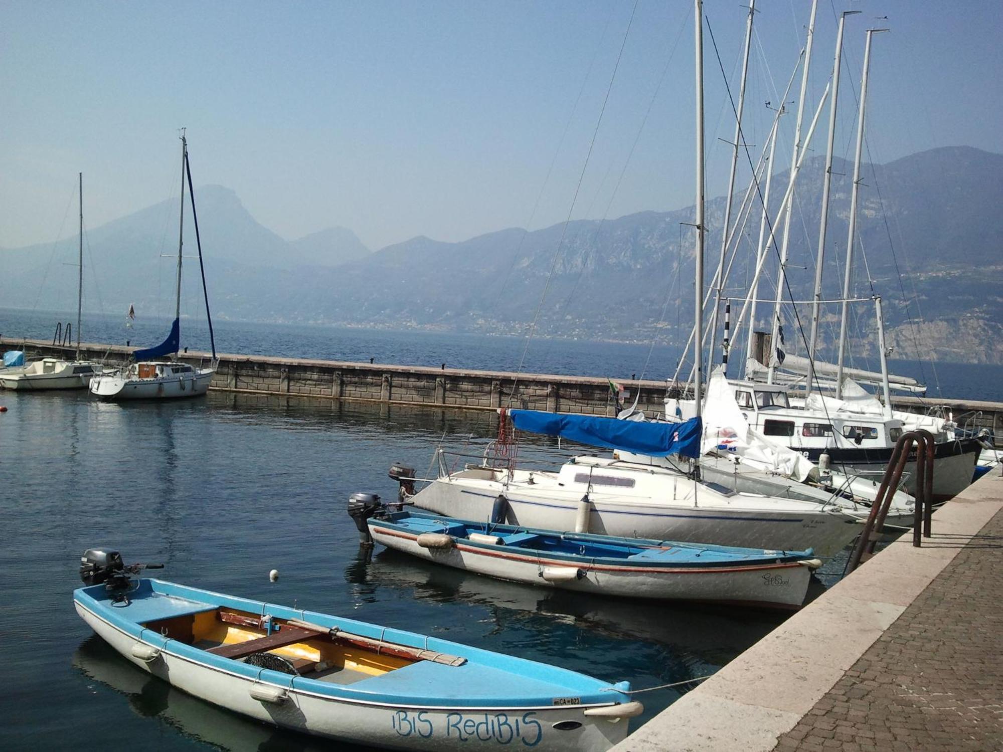 Hotel Danieli La Castellana Lago Di Garda Brenzone sul Garda Exteriör bild
