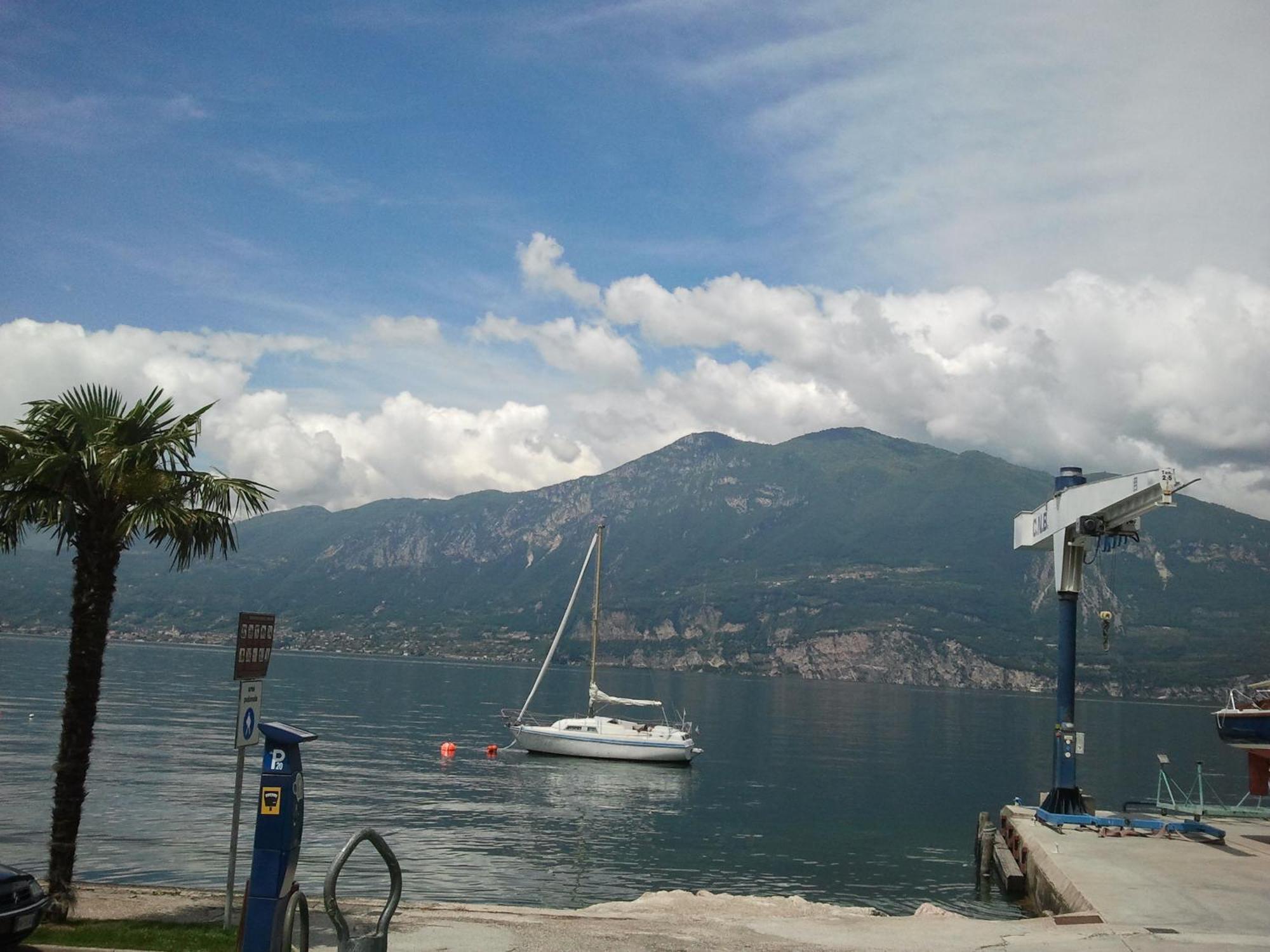 Hotel Danieli La Castellana Lago Di Garda Brenzone sul Garda Exteriör bild